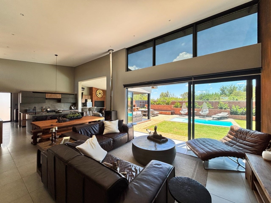 3 Bedroom Property for Sale in Van Der Hoff Park North West